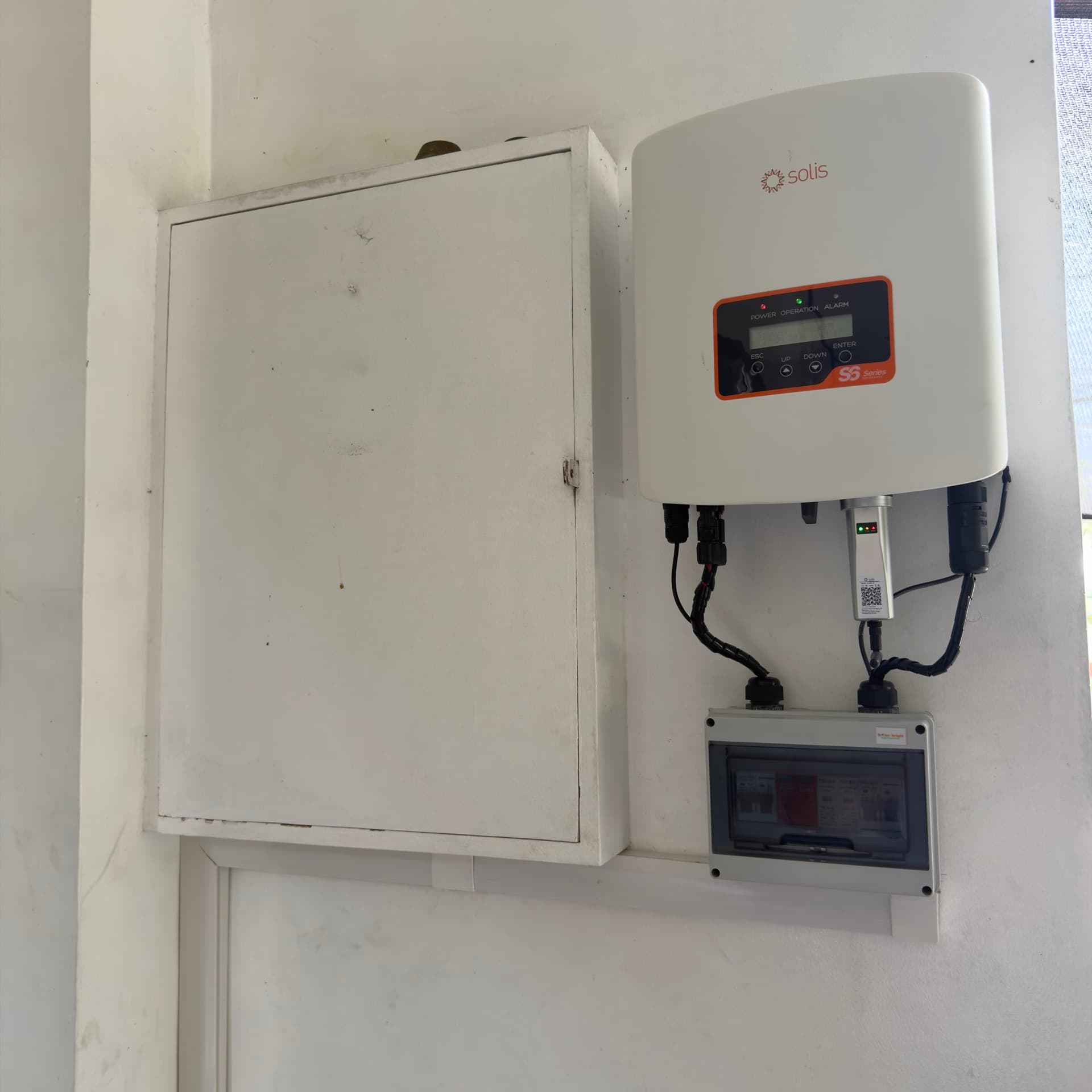 3.2KW Solar PV Grid tie System view 2